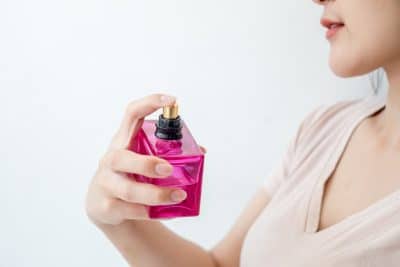 Top fragancias juveniles: perfumes irresistibles para adolescentes con estilo en Colombia