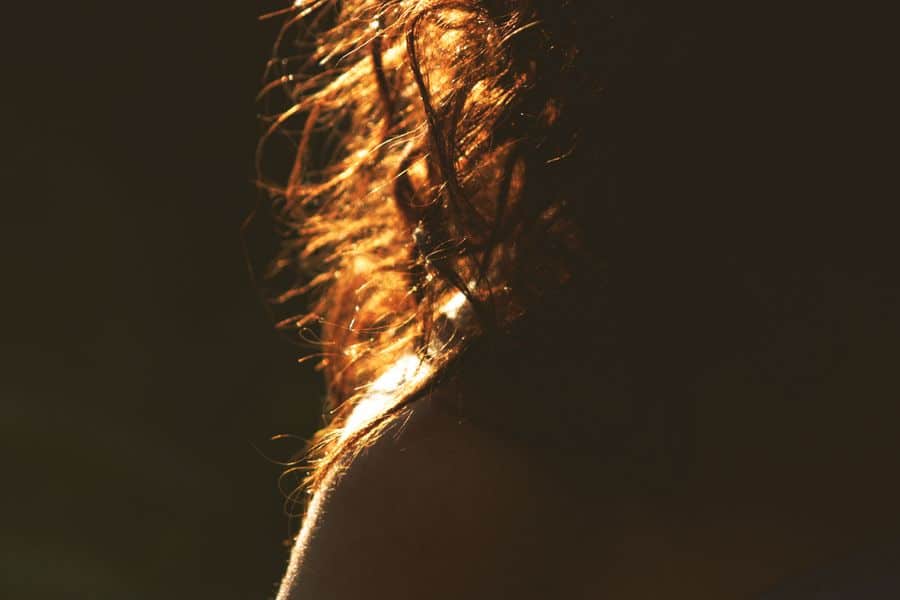 Cabello rizado expuesto al calor